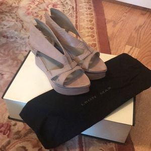 Leon Max Bale Leather slip on sandal